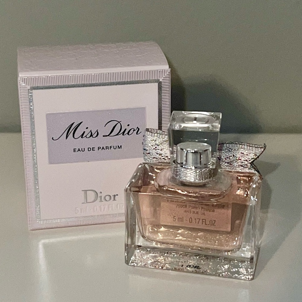 Mini Miss Dior - Picture 3 of 3